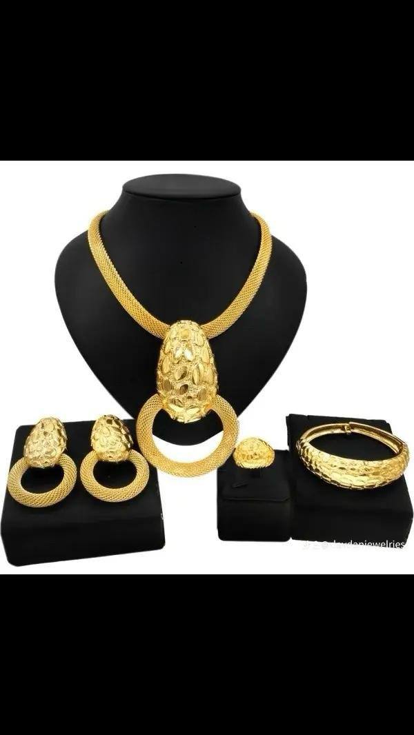 18K ITALIAN GOLD PLATED (4pcs)