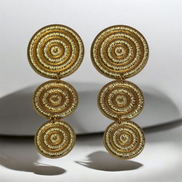 GOLD DROPPING CLIP EARRINGS