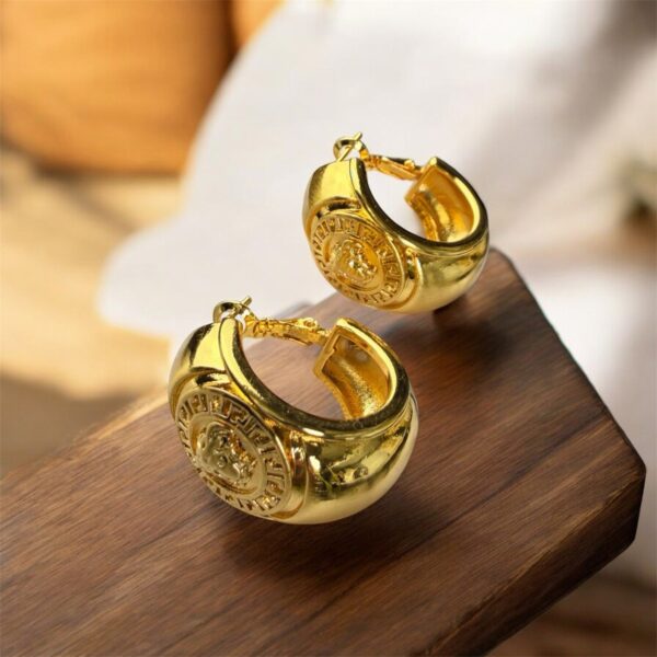 EVERYDAY EARRINGS WEAR