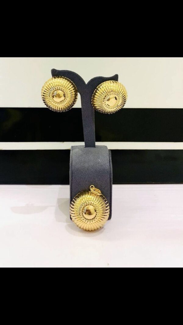 18K ITALIAN GOLD PLATED EARRINGS & PENDANTS