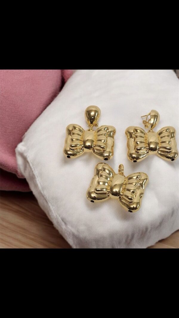 BUTTERFLY EARRINGS & PENDANTS