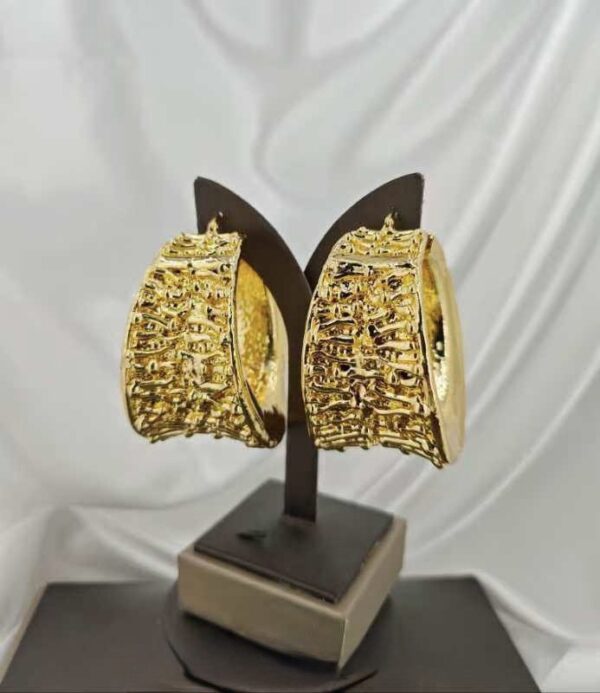 #268 18K ITALIAN BOLD EARRINGS