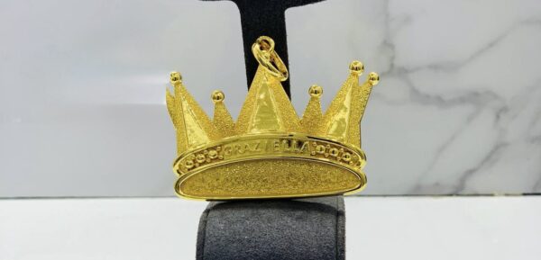 #270 18K ITALIAN GOLD CROWN PENDANT