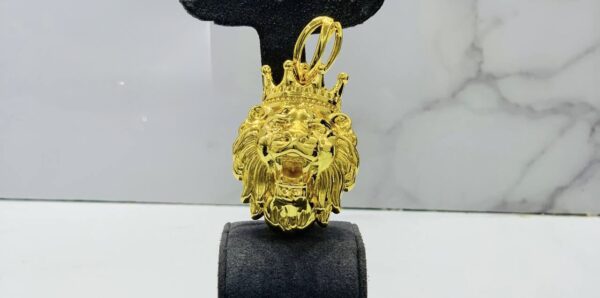 Unisex Lion with crown Pendants