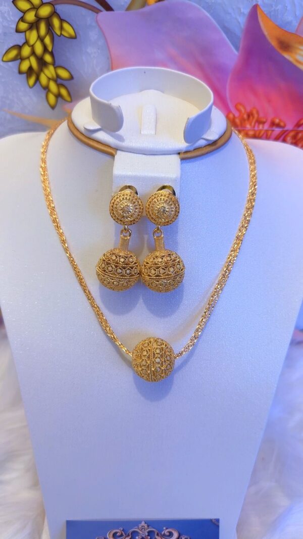 temp_image_0365B586-64F1-4413-9341-7F2CAA29D080 18K ITALIAN GOLD PLATED BALL NECKLACE