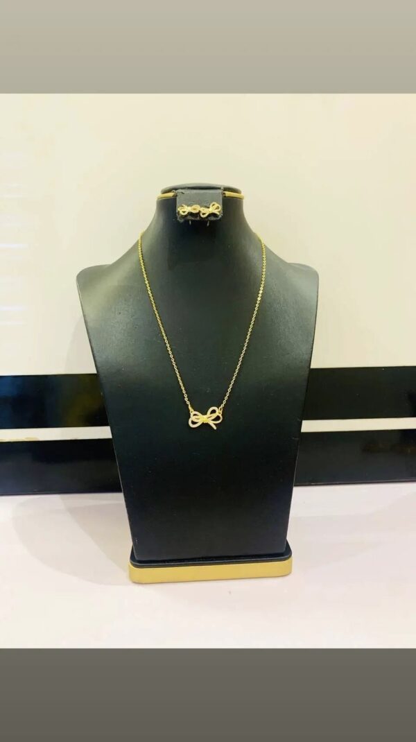 Everyday Necklace with studs earrings