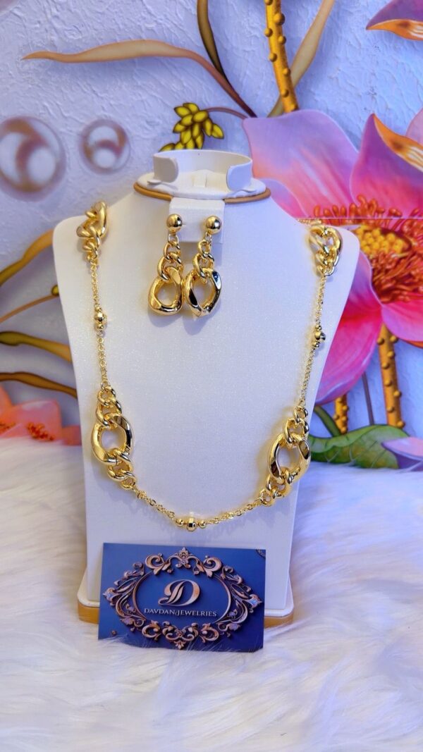 Necklace with earrings