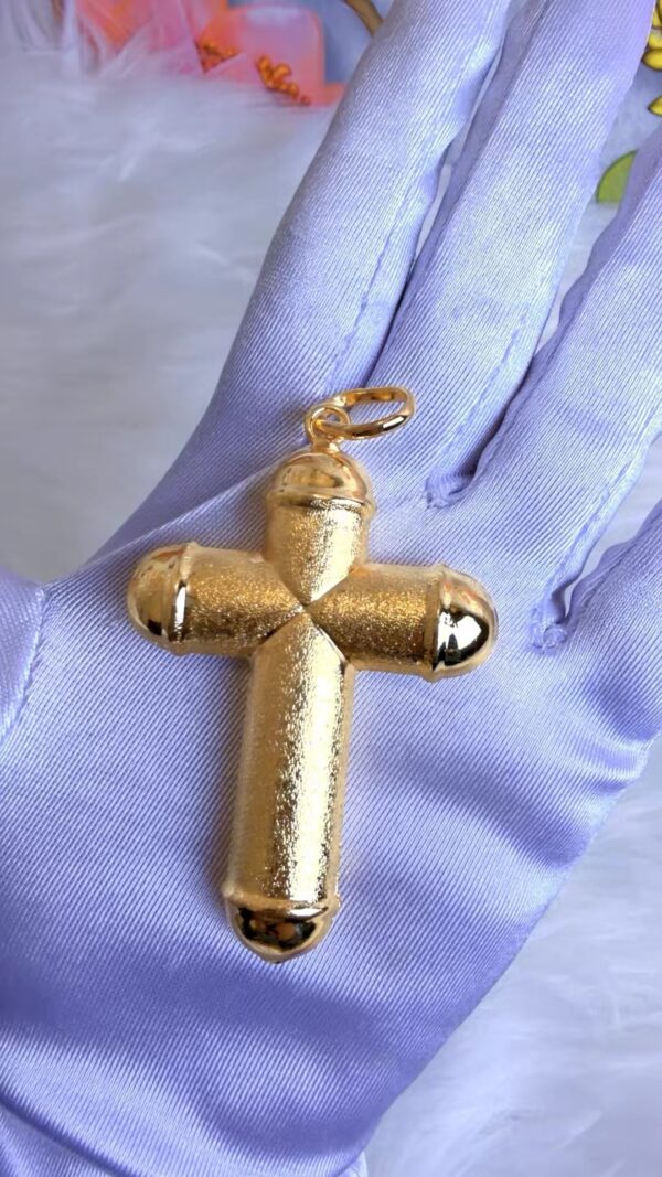 temp_image_55448164-87D6-404B-BDFE-02BE138CD8B1 Thick Cross Unisex Pendants