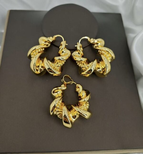 Italian gold plated earrings & pendants sets