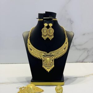 Saudi Arabia Gold Plated Party Sets