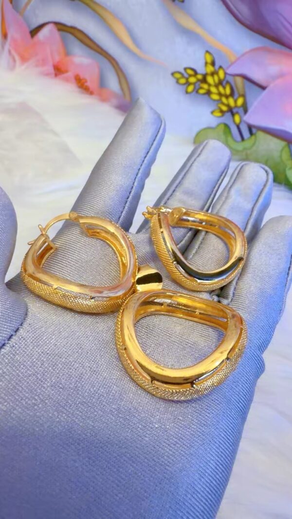 DJ015(Gold Loop Earrings & Pendants)