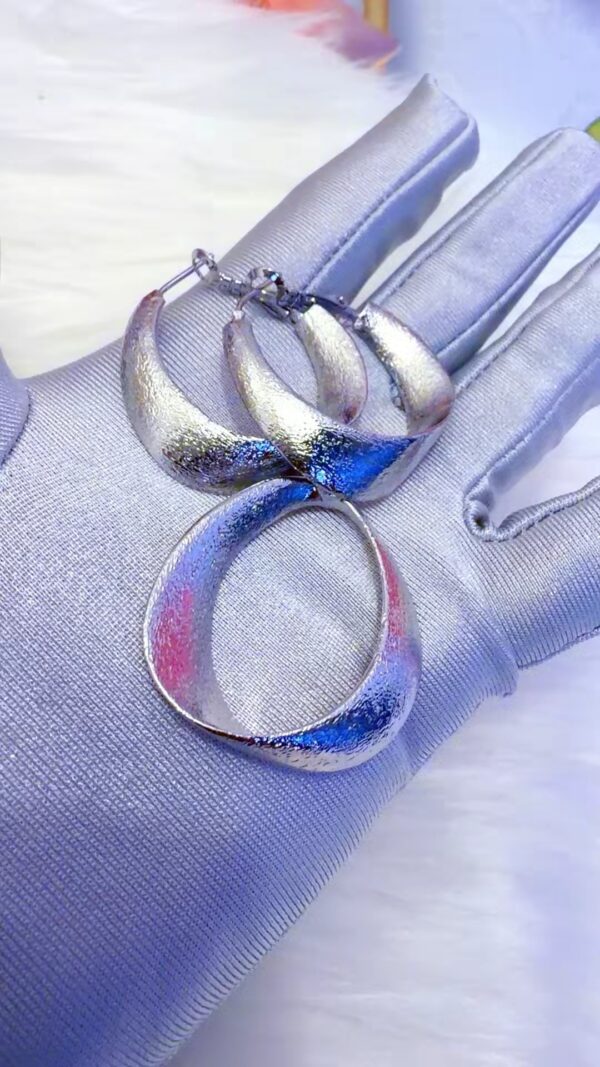 Trendy gold earrings for women perfect for everyday wea