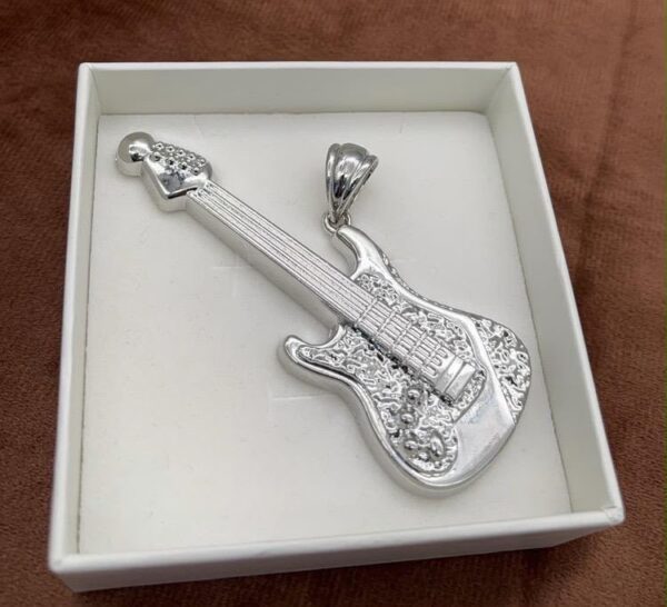 982585d3-2762-48ea-979c-e8e0e1952049 DJ082 Guitar Pendants